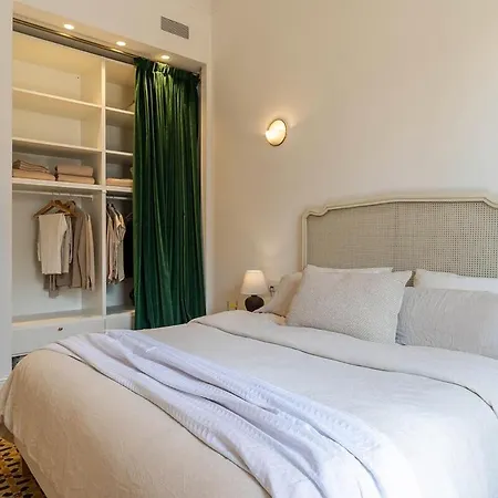 Canela Homes Midterm Elegance Apartment