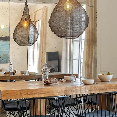 Apartment Canela Homes Midterm Elegance